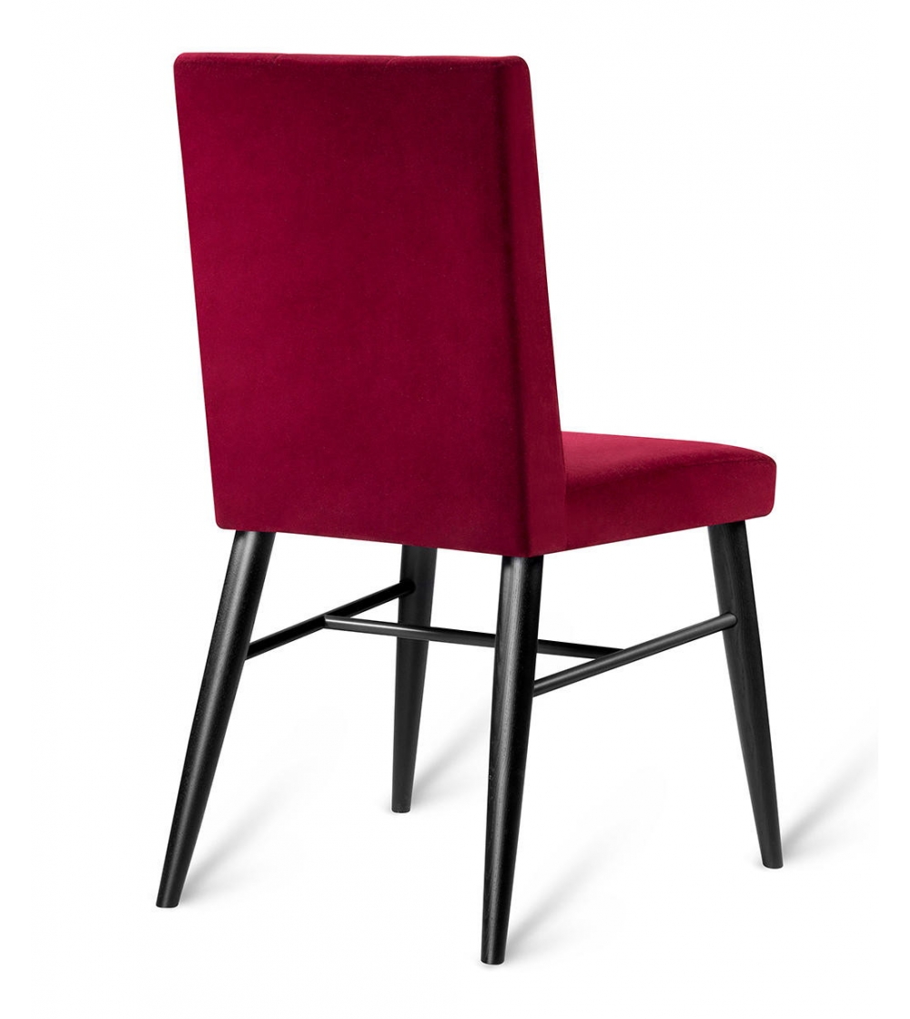 Magenta velvet online chair