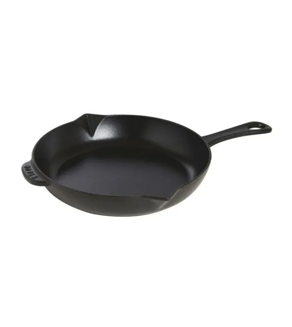 Round Fryng Pan With Spouts - Staub