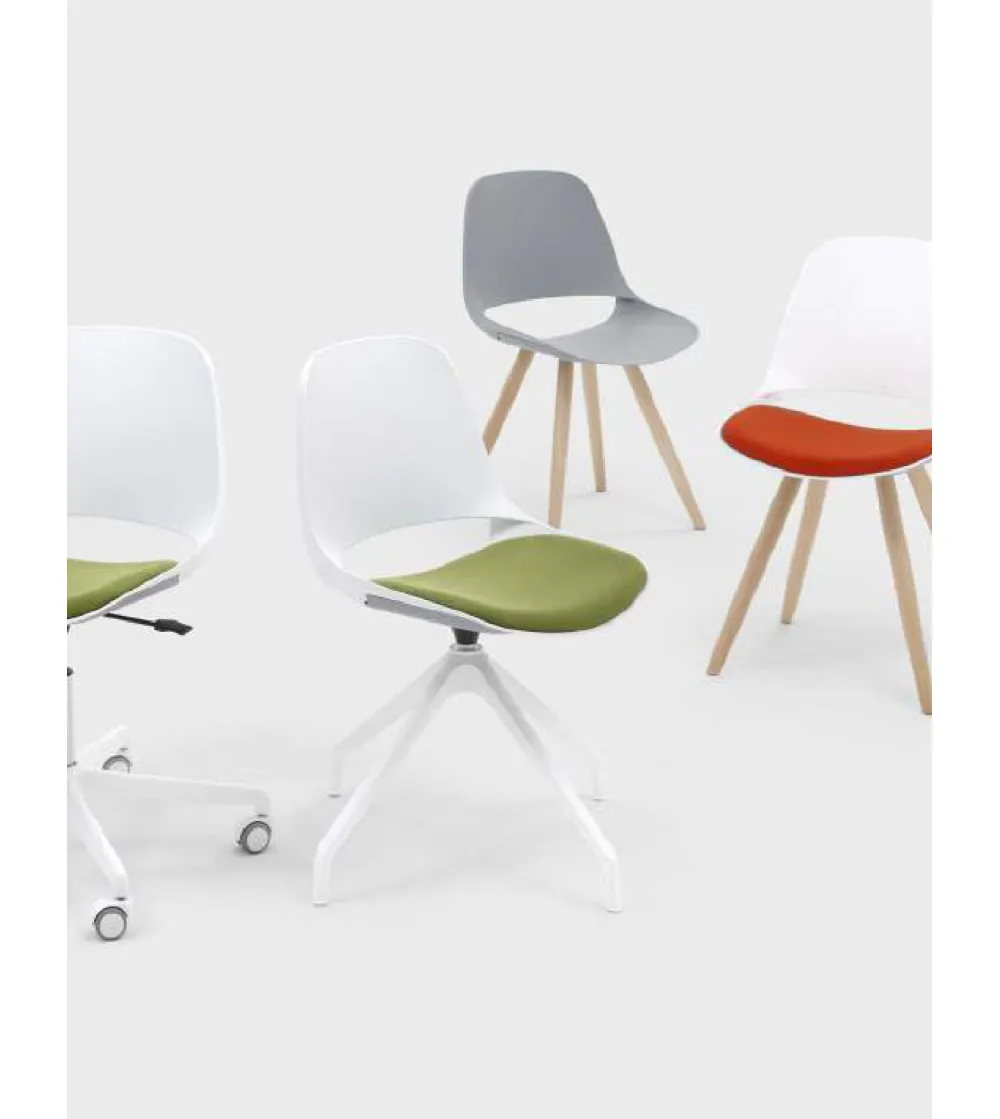 Viganò Office - Mary Chair with Cushion and Pyramidal Base